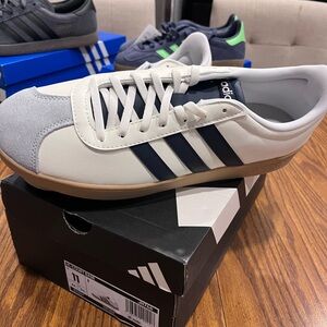 Adidas VL Court Men's White and Navy Sneakers with Tan Sole